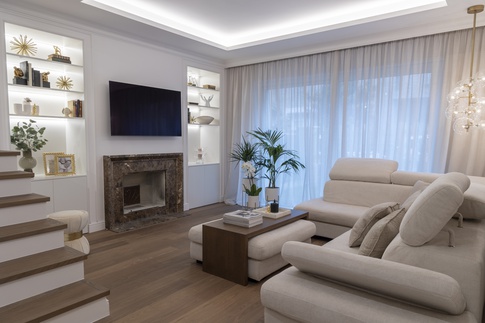Soggiorno in stile contemporaneo di 22 di Pamela Camposano Ingegnere Architetto