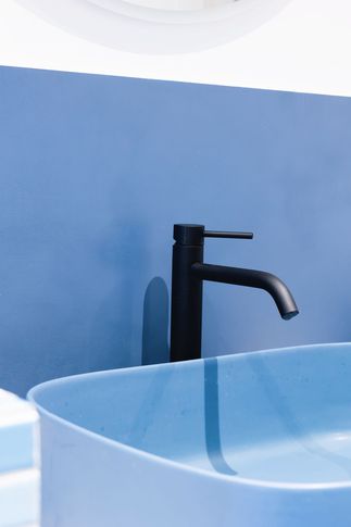 Bagno in stile moderno di 7 di Valentina Solera Architetto Bagno in stile moderno di 7 di Valentina Solera Architetto