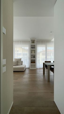Open Space in stile contemporaneo di 40 di Cariolato Arredamenti