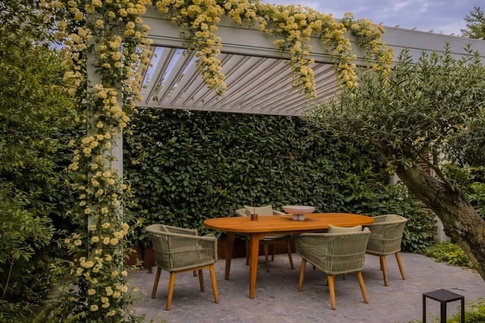 Giardino in stile contemporaneo di 80 di Francesca Silvestri