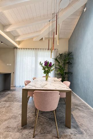 Open Space in stile moderno di 55 di MICHELE VOLPI STUDIO INTERIOR DESIGN Open Space in stile moderno di 55 di MICHELE VOLPI STUDIO INTERIOR DESIGN