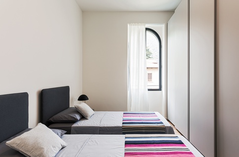 Camera da Letto in stile moderno di 14 di NOMADE ARCHITETTURA
