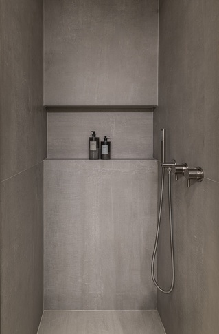 Bagno di Servizio in stile contemporaneo di 5 di Studio Dom