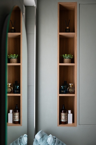 Bagno in stile contemporaneo di 4 di Chiara Brenca