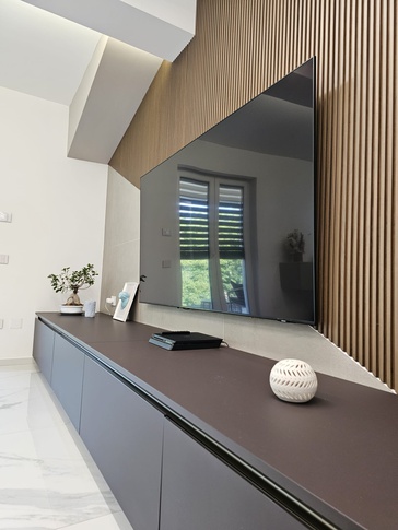 Open Space in stile moderno di 40 di CM Interiors