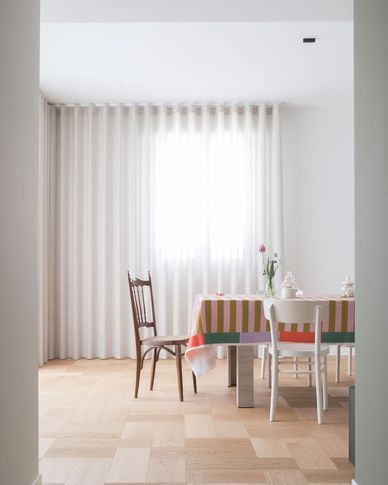 Open Space in stile contemporaneo di 25 di Michela Cordisco Studio