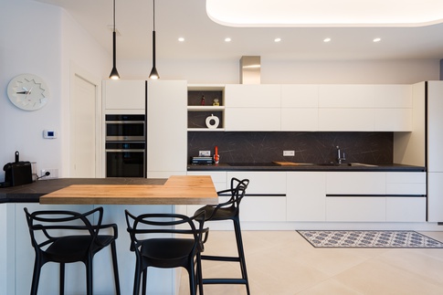 Cucina in stile contemporaneo di 35 di Carla Gatto Architetto