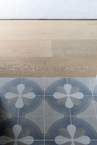 Cucina in stile contemporaneo di 7 di Chantal Forzatti architetto
