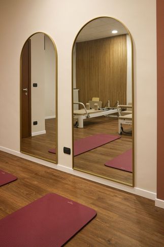 Open Space in stile contemporaneo di 45 di Studio LABventinove