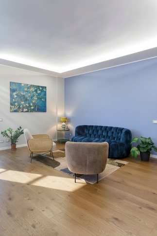 Soggiorno in stile contemporaneo di 32 di Valentina Varricchio Architetto