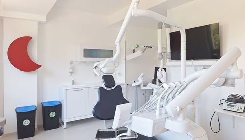 Studio in stile contemporaneo di 20 di ValentinaZoccoArchitetto