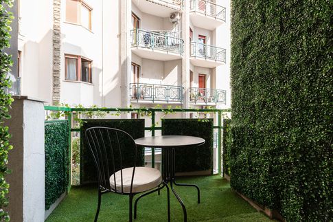 Balcone in stile minimal di 8 di AMIRDSNR