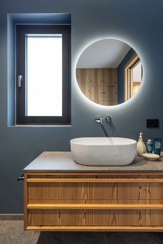 Bagno in stile minimal di 10 di Arredamenti Andalo Bagno in stile minimal di 10 di Arredamenti Andalo