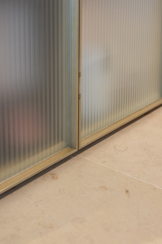 Cucina in stile contemporaneo di 110 di Abitacolo Interni