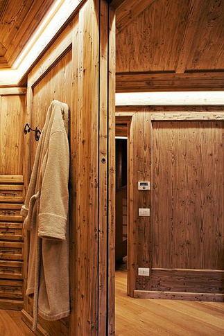Bagno in stile rustico di 9 di Elena Vigano' Architetto