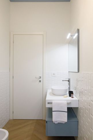 Bagno in stile moderno di 7 di Ada Airoldi Interior designer