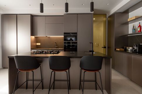 Cucina in stile contemporaneo di 20 di Vincenzo Castaldo Architetto Cucina in stile contemporaneo di 20 di Vincenzo Castaldo Architetto