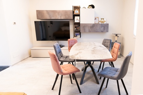Soggiorno in stile contemporaneo di 20 di AD Design