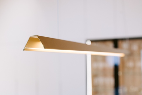 Open Space in stile moderno di 40 di Christian Tezza Architetto