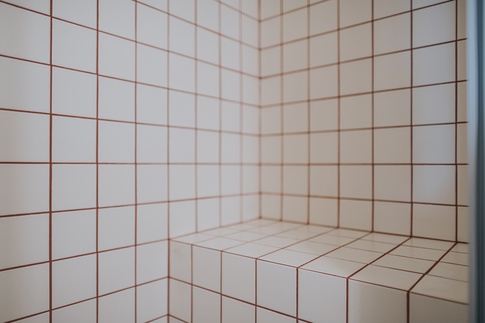 Bagno in stile moderno di 5 di L’usine