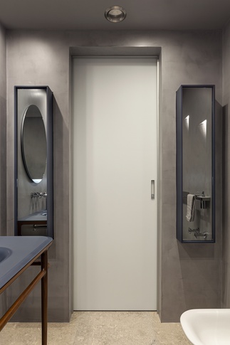 Bagno in stile contemporaneo di 6 di architetto Caterina Martini Bagno in stile contemporaneo di 6 di architetto Caterina Martini