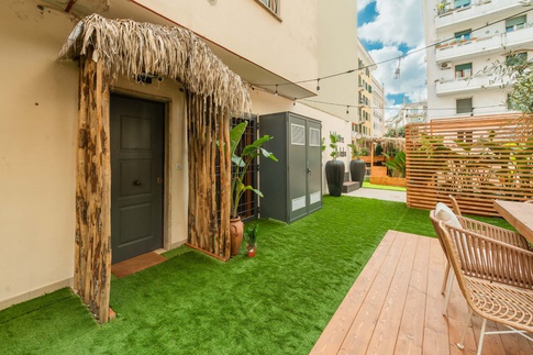 Giardino in stile urban jungle di 100 di Jessica Damiani architetto Giardino in stile urban jungle di 100 di Jessica Damiani architetto
