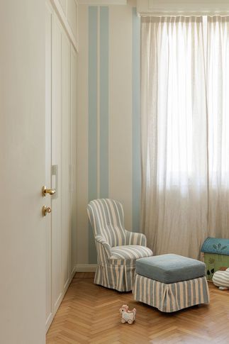 Cameretta Bambini in stile contemporaneo di 12 di Tuc Studio