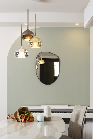 Soggiorno in stile contemporaneo di 20 di EasyRelooking srls