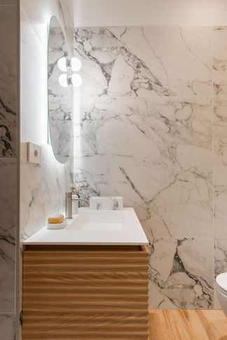 Camera da Letto in stile glamour di 18 di Equus Architects Camera da Letto in stile glamour di 18 di Equus Architects