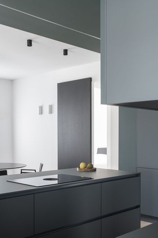 Open Space in stile minimal di 50 di Moroni Architettura 2.0