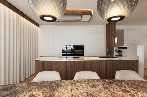 Open Space in stile contemporaneo di 52 di Francesco Cardano Interior Designer