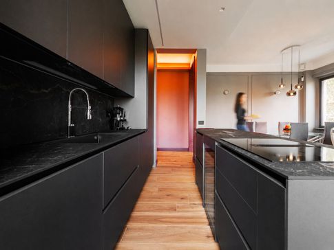Cucina in stile glamour di 15 di Equus Architects Cucina in stile glamour di 15 di Equus Architects