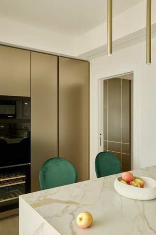 Cucina in stile contemporaneo di 15 di EasyRelooking srls