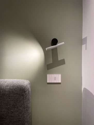 Camera da Letto in stile moderno di 16 di Silvia Aquilani . Design studio