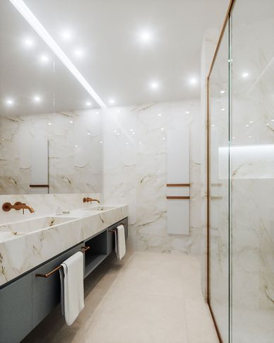 Bagno in stile contemporaneo di 6 di Annalisa Carli Architetto Bagno in stile contemporaneo di 6 di Annalisa Carli Architetto