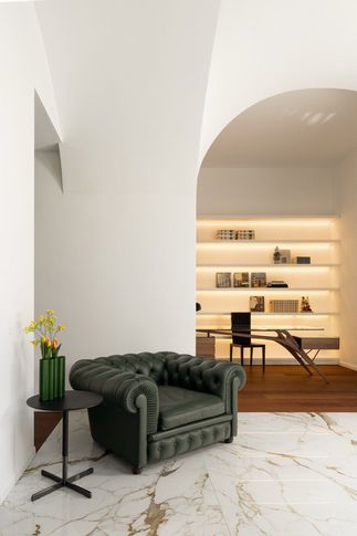 Open Space in stile contemporaneo di 450 di Studiounoarchitettura
