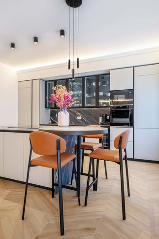 Cucina in stile contemporaneo di 20 di Gianluca Chiocca Interior Design Studio