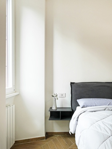 Camera da Letto in stile contemporaneo di 17 di Arch.j Floriana Ferraioli