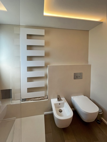 Bagno in stile moderno di 5 di JFD Juri Favilli Design