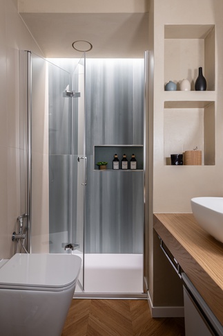 Bagno in stile contemporaneo di 5 di Chiara Brenca