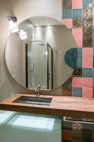 Bagno in stile contemporaneo di 11 di Abitacolo Interni