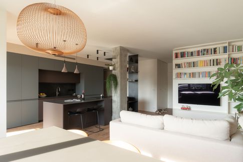Open Space in stile contemporaneo di 45 di Gambino Flamini | architetti