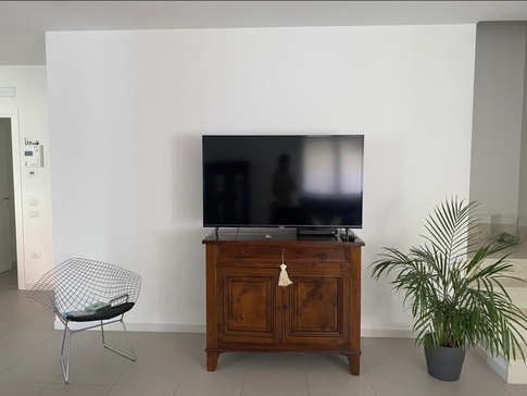 Soggiorno in stile contemporaneo di 90 di Giada_Interior Designer emozionale