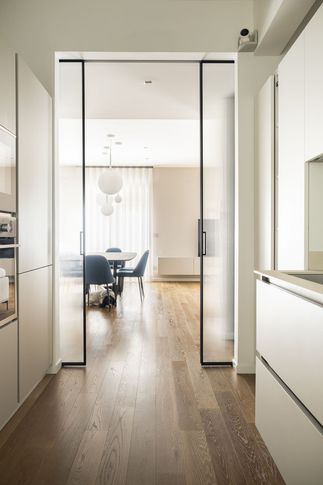 Cucina in stile contemporaneo di 10 di Michela Cordisco Studio