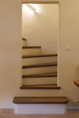 Scale in stile rustico di 2 di Studio di Interior Design di Yuliya Danilchenko