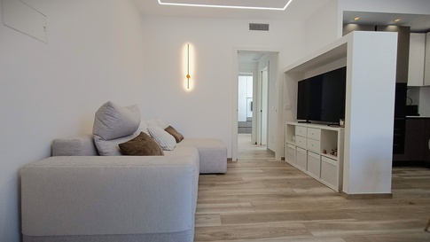 Soggiorno in stile contemporaneo di 24 di Melissa Domenici Architetto