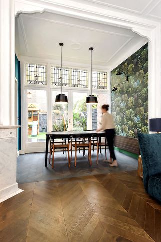 Soggiorno in stile moderno di 30 di Equus Architects