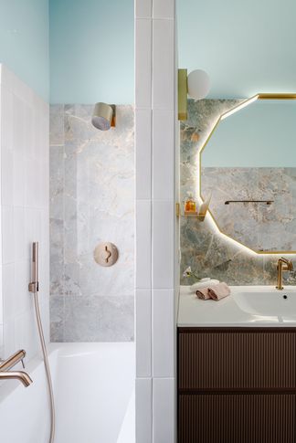 Bagno in stile eclettico di 6 di Tania Mariani Interiors Bagno in stile eclettico di 6 di Tania Mariani Interiors