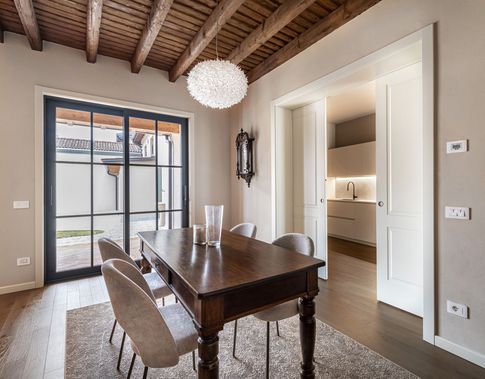 Sala da Pranzo in stile retrò di 22 di Giulia Dagheti Architetto