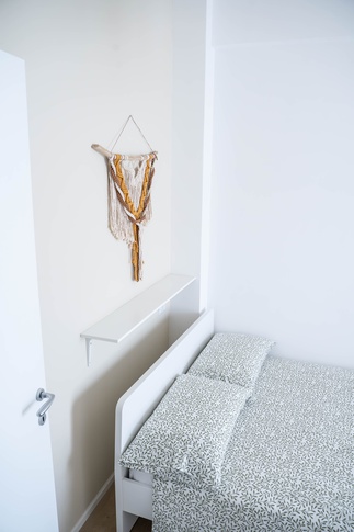 Camera da Letto in stile contemporaneo di 9 di Jessica Damiani architetto Camera da Letto in stile contemporaneo di 9 di Jessica Damiani architetto